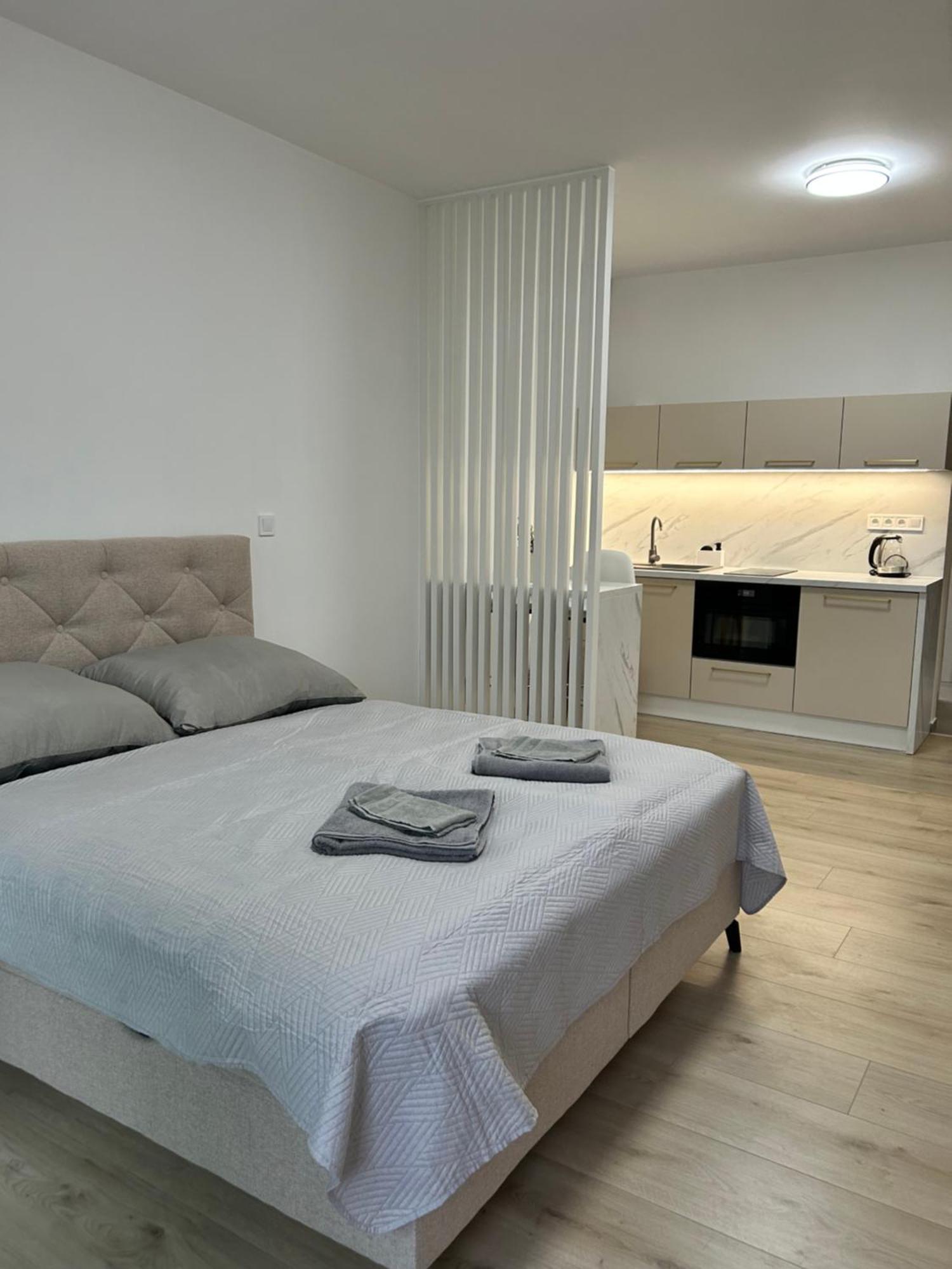 Ar Queen Island Košice Exteriér fotografie